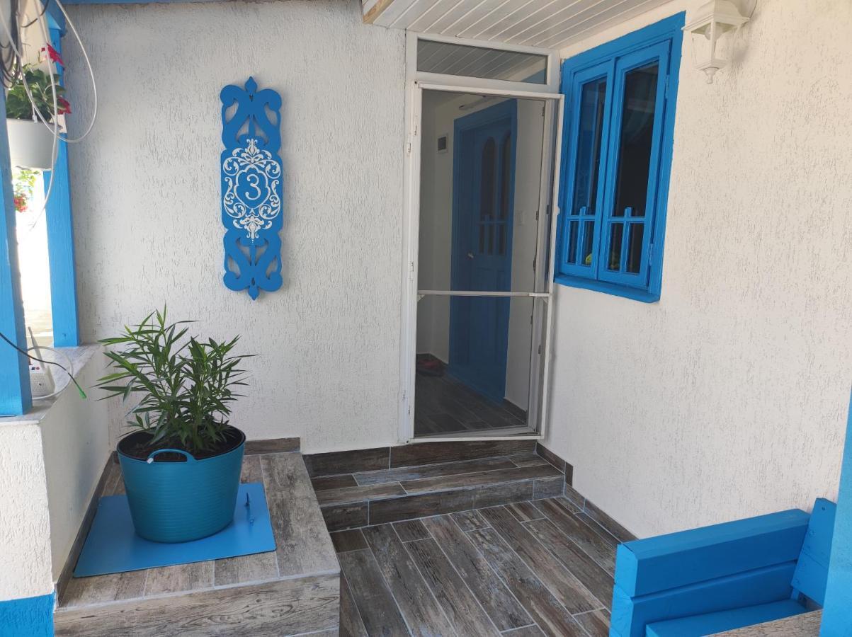 Pensiune Blue Coral Jurilovca Exterior photo